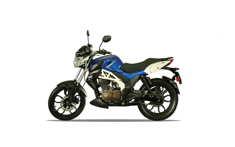 UM Xtreet R 150, front three-quarter view